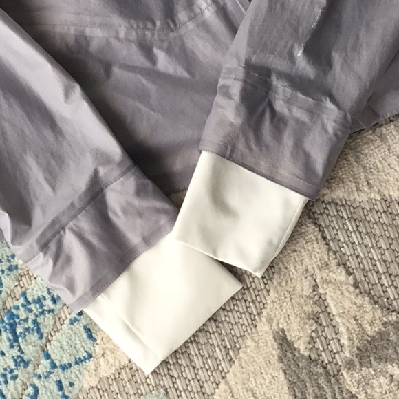 HOKA ONE ONE Performance Shield Running Jacket Color Lunar Rock Size Medium Wind - Picture 2 of 9